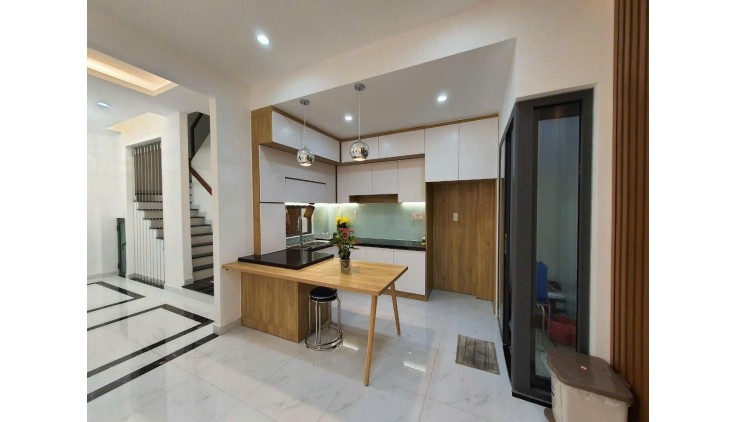 Bán nhà 56m2, 4 tầng, 3PN, 4WC, Hương lộ 2, Bình Trị Đông, 5.4 tỷ